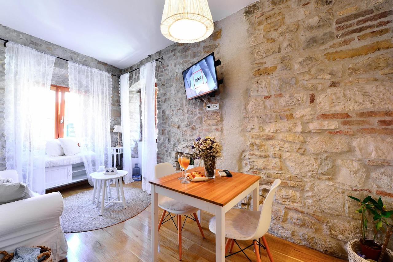 Apartments Toma Split Exterior photo