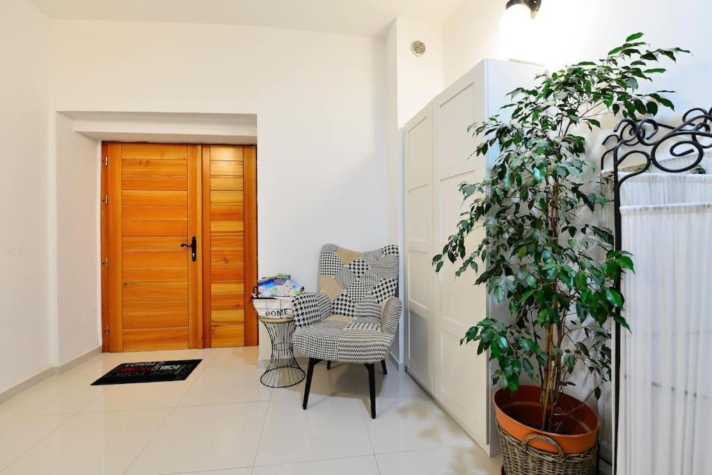Apartments Toma Split Exterior photo